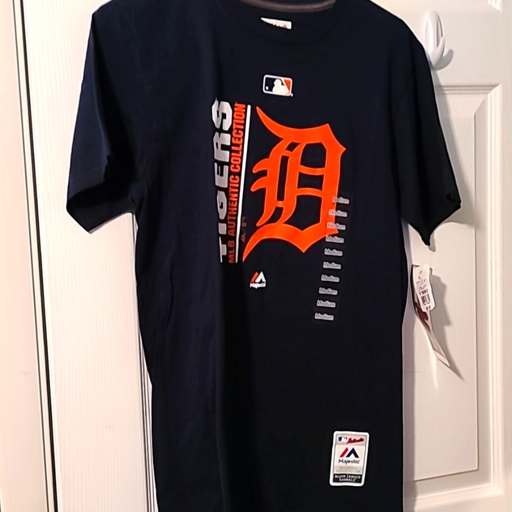 NWT Mens Detroit Tigers Tshirt Med